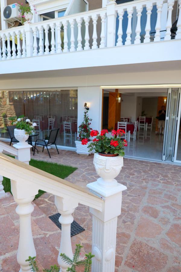 Elite Hotel Saranda Kültér fotó