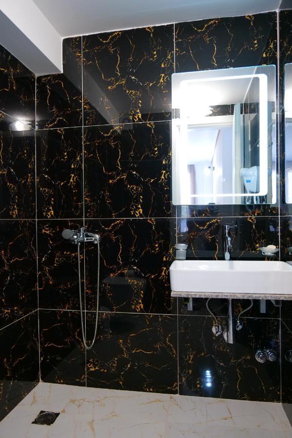 Elite Hotel Saranda Kültér fotó